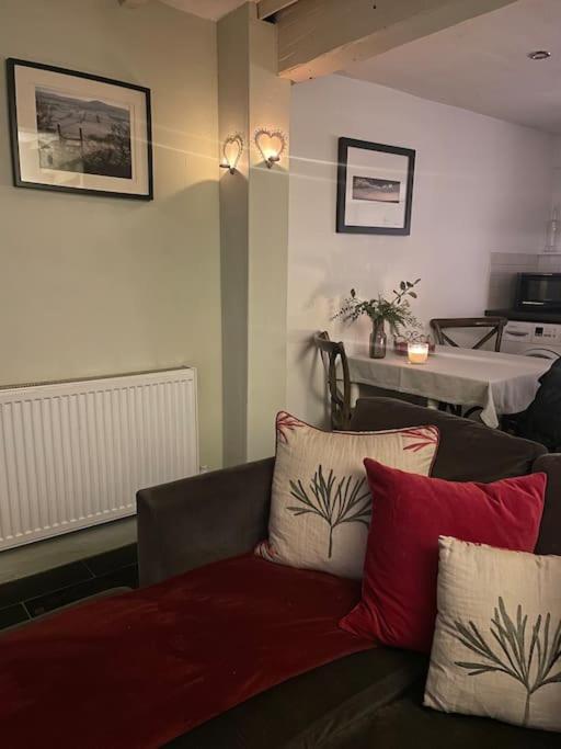 Honeysuckle Cottage Longnor  Extérieur photo